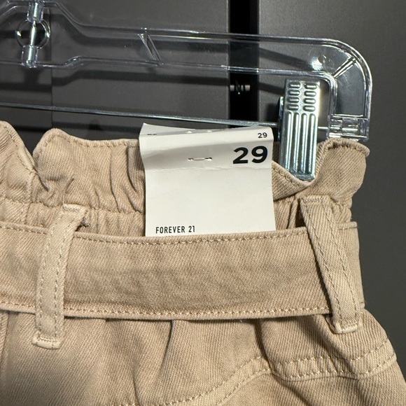 NWT Forever 21 Paperbag tan denim shorts - Size 29 - Picture 5 of 5